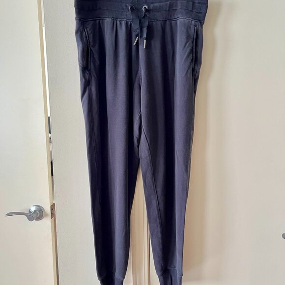 Athleta Balance Jogger Pants Black Size Medium - Picture 2 of 7